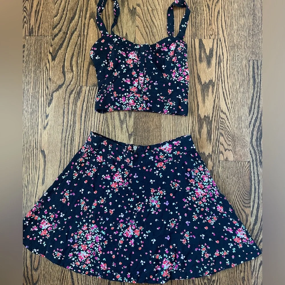 Bethany Mota floral crop top skater skirt set XS